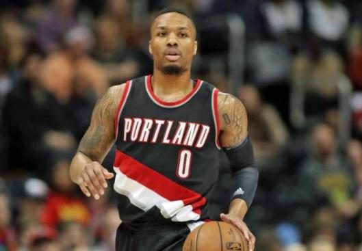 他凭借强有 他凭借强有