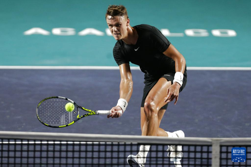 3冠王爆发 3冠王爆发