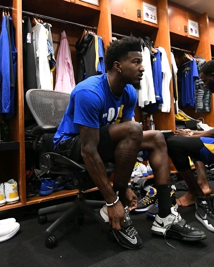 柱转投外籍 柱转投外籍